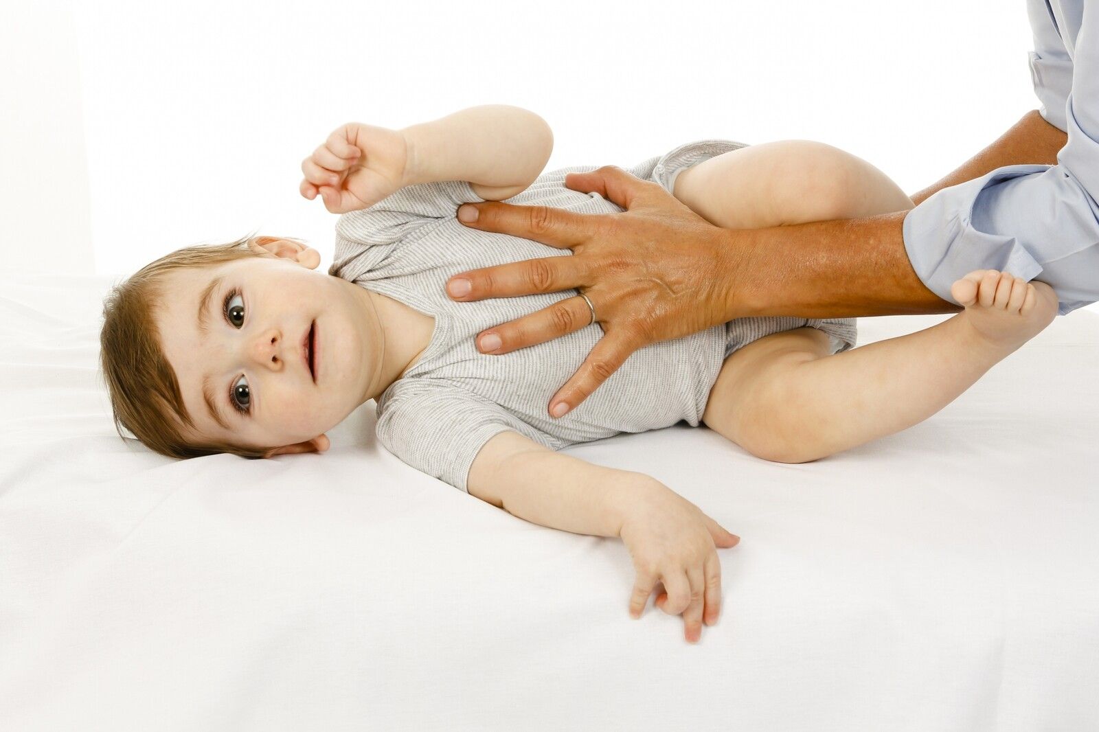 Beispielbild osteopathische Behandlung bei einem Kleinkind 